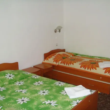 Hotel Diana