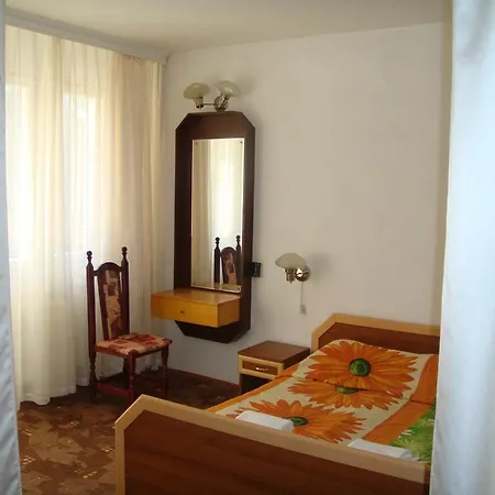 Hotel Diana